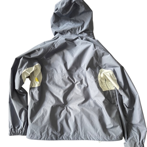 Burton Shell Jacket - Picture 2 of 7